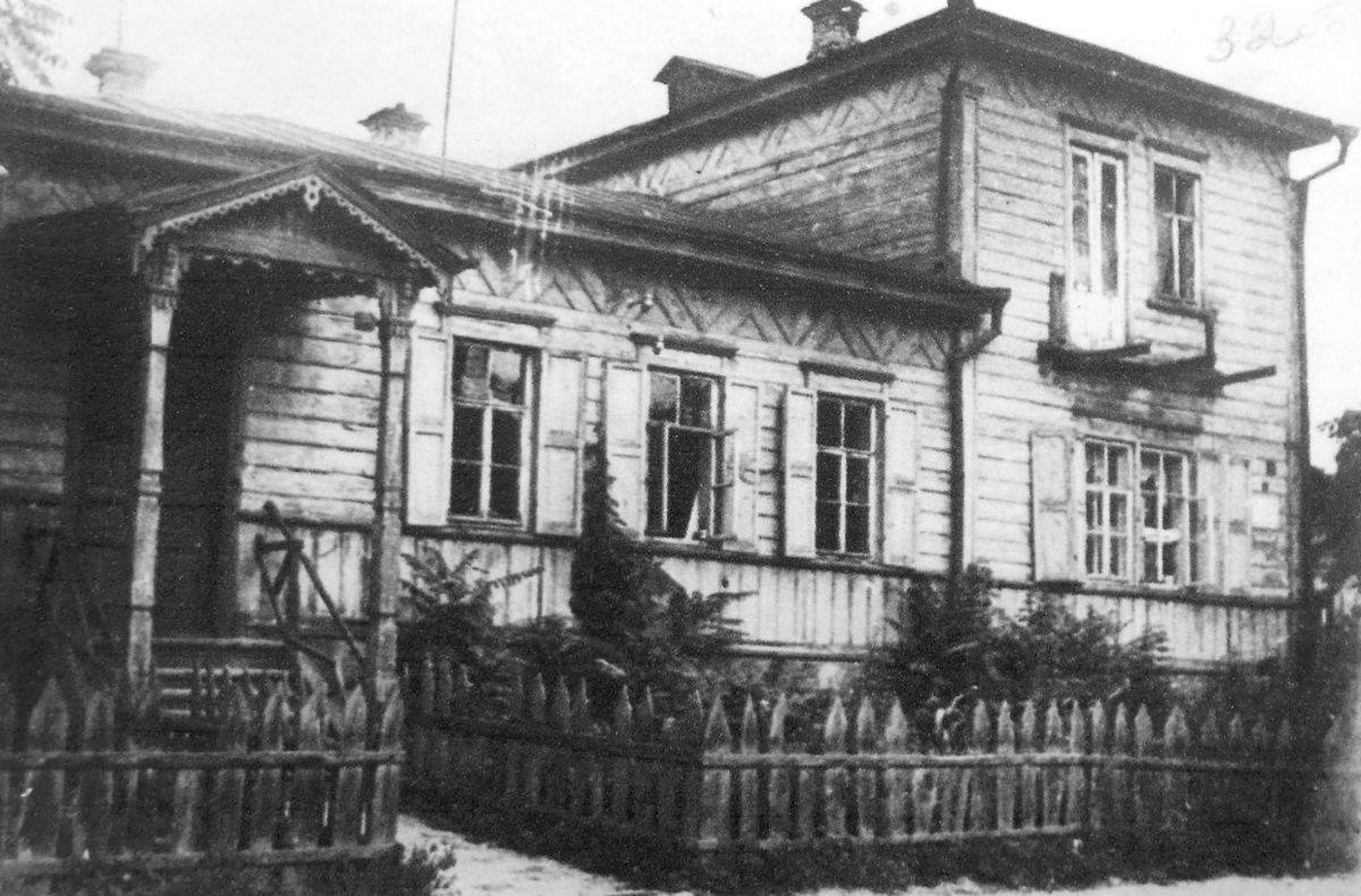 Будинок В. Антоновича на розі вулиць Жилянської і Кузнецької (Антоновича).  Фото 1910-х років