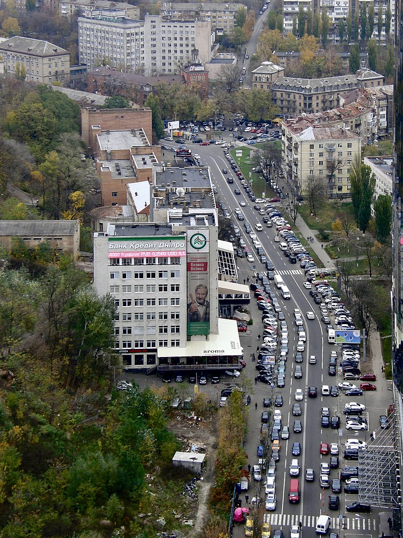 Кловська зараз